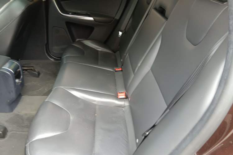 Used Volvo XC60 2017 T5 Smart Upgrade Edition Left Rear Seat