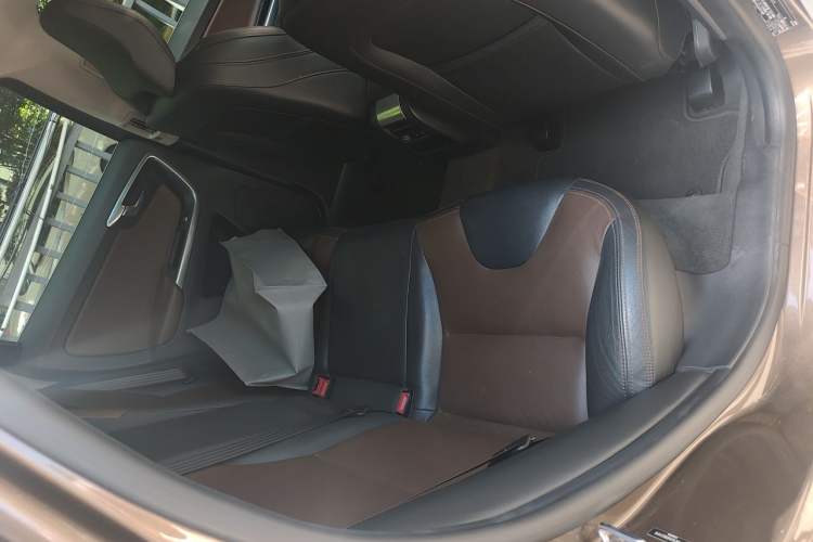Used Volvo XC60 2017 T5 AWD Smart Upgrade Edition Left Rear Seat