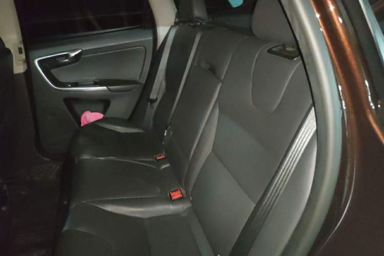 Used Volvo XC60 2017 T5 AWD Smart Upgrade Model Left Rear Seat