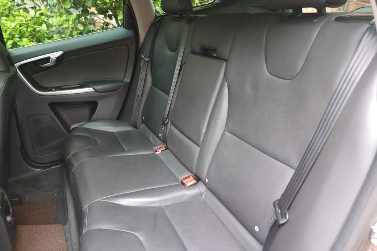 Used Volvo XC60 2017 T5 Smart Upgrade Edition Left Rear Seat
