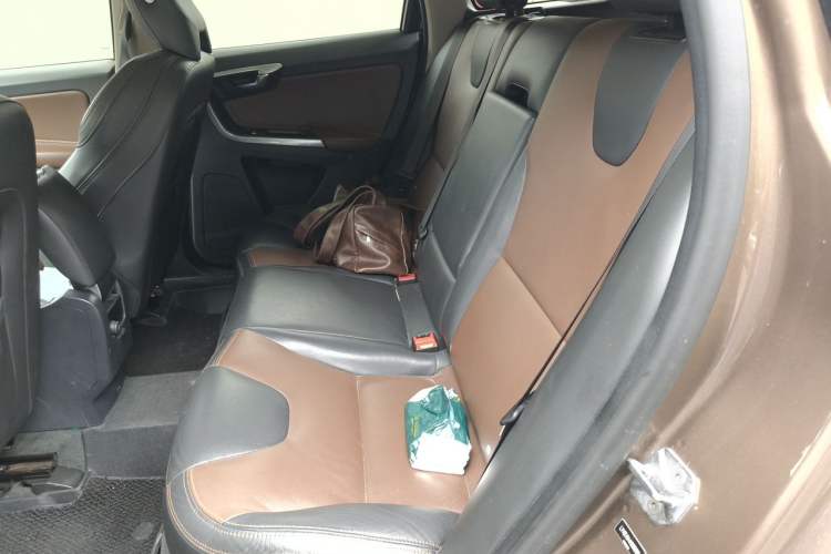 Used Volvo XC60 2017 T5 AWD Smart Range Edition Left Rear Seat