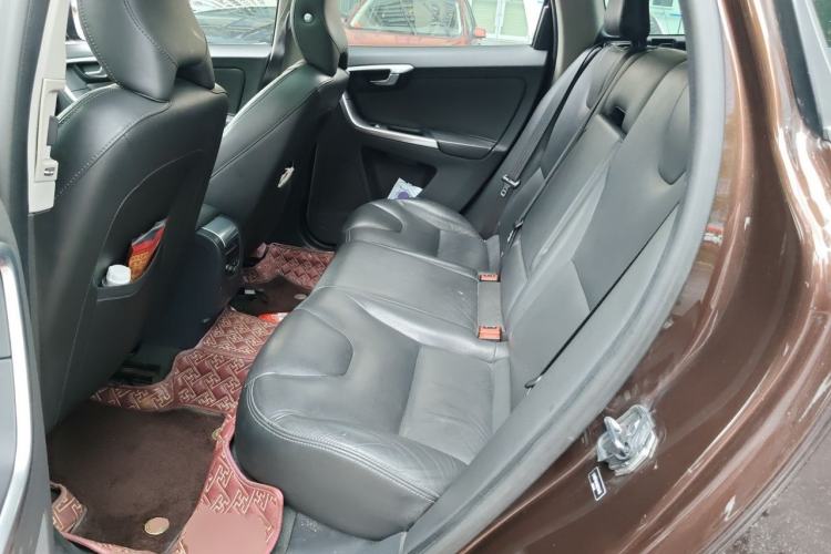 Used Volvo XC60 2017 T5 Smart Upgrade Edition Left Rear Seat