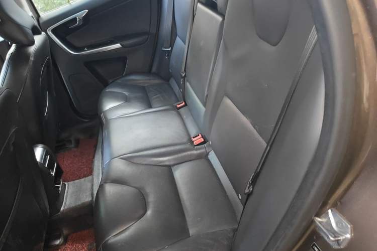 Used Volvo XC60 2017 T5 AWD Smart Upgrade Model Left Rear Seat