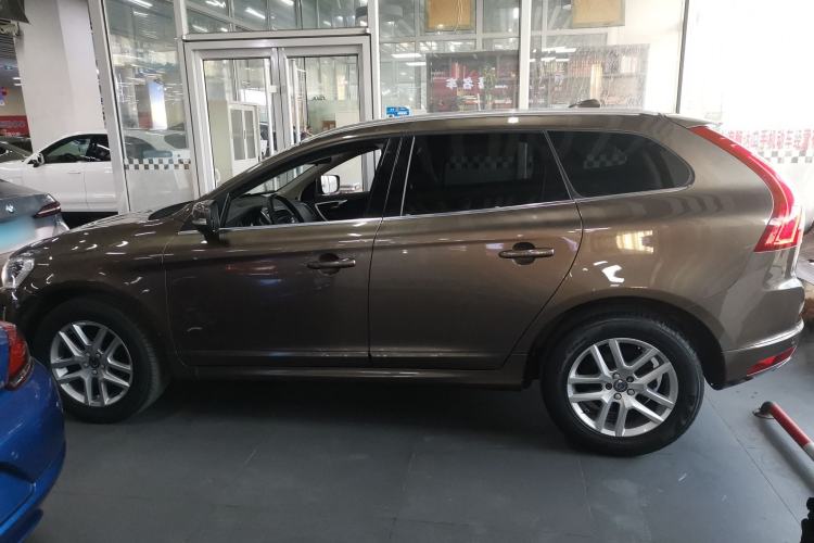 Used Volvo XC60 2017 T5 Smart Upgrade Edition Left Side