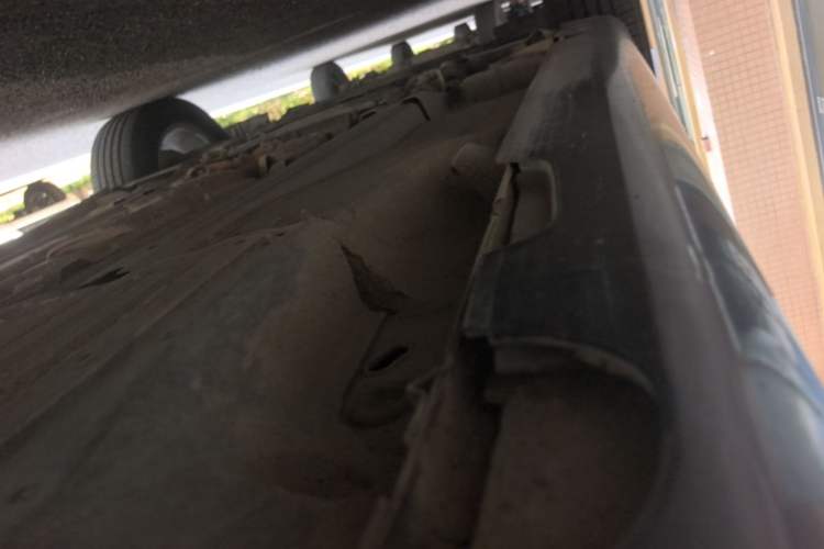 Used Volvo XC60 2017 T5 AWD Smart Upgrade Edition Left Side Sill