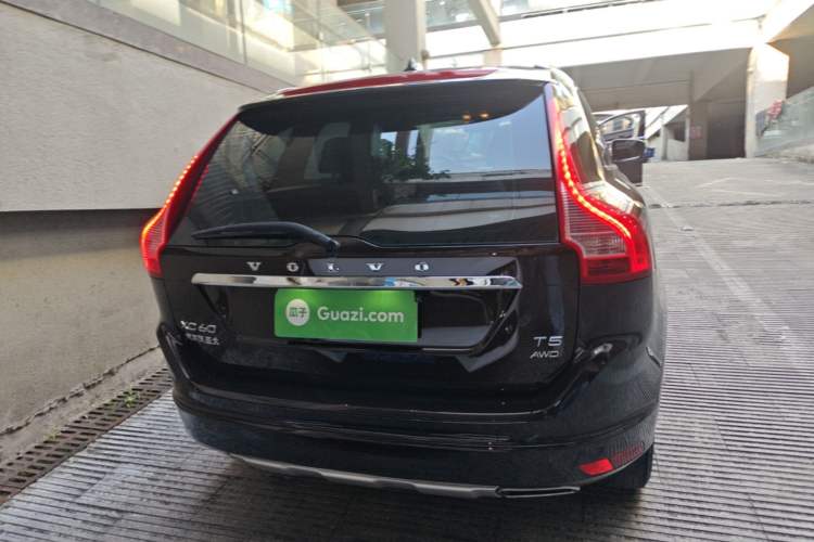 Used Volvo XC60 2017 T5 AWD Smart Upgrade Edition Rear