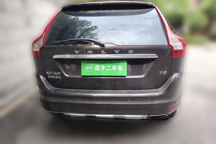 Used Volvo XC60  Rear
