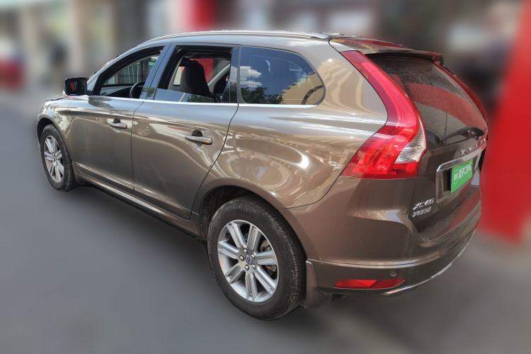 Used Volvo XC60 2017 T5 AWD Smart Upgrade Edition Rear Left 45 Deg