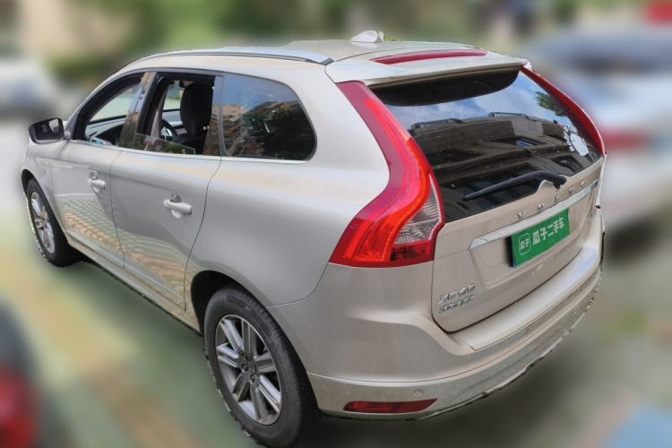 Used Volvo XC60 2017 T5 AWD Smart Upgrade Edition Rear Left 45 Deg