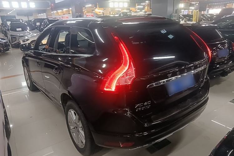 Used Volvo XC60 2017 T5 AWD Smart Upgrade Model Rear Left 45 Deg