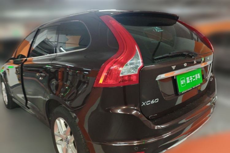 Used Volvo XC60 2017 T5 Smart Upgrade Edition Rear Left 45 Deg