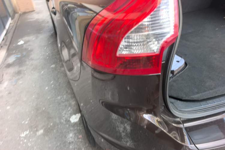 Used Volvo XC60 2017 T5 AWD Smart Upgrade Edition Rear Left 45 Deg