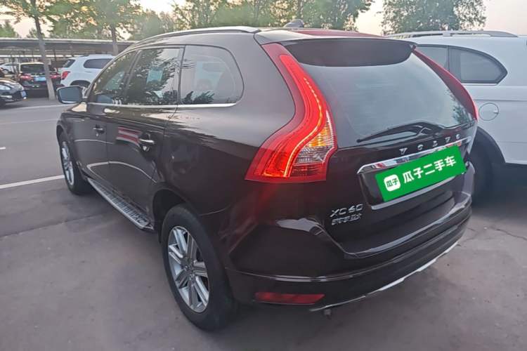 Used Volvo XC60 2017 T5 AWD Smart Upgrade Edition Rear Left 45 Deg
