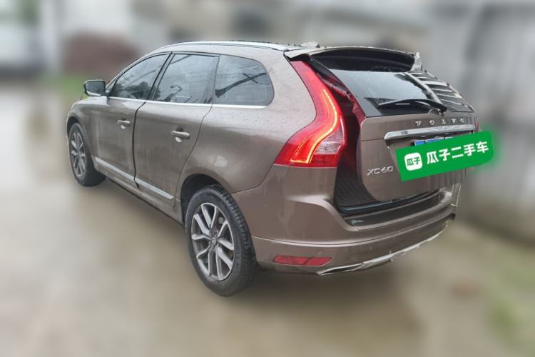 Used Volvo XC60 2017 T5 AWD Smart Upgrade Edition Rear Left 45 Deg