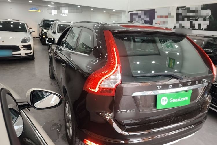 Used Volvo XC60 2017 T5 Smart Upgrade Edition Rear Left 45 Deg