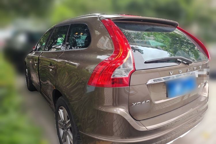 Used Volvo XC60 2017 T5 AWD Smart Upgrade Edition Rear Left 45 Deg