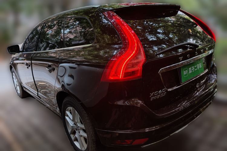 Used Volvo XC60 2017 T5 Smart Upgrade Edition Rear Left 45 Deg