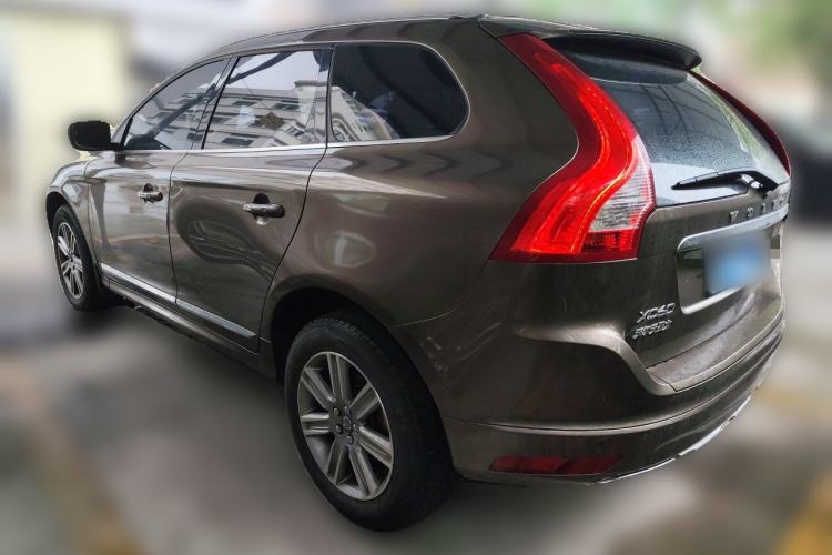 Used Volvo XC60 2017 T5 AWD Smart Range Edition Rear Left 45 Deg