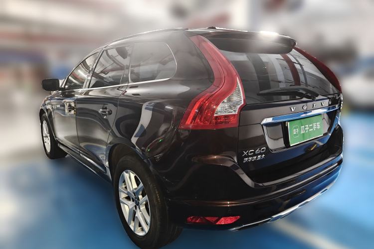 Used Volvo XC60 2017 T5 Smart Upgrade Edition Rear Left 45 Deg