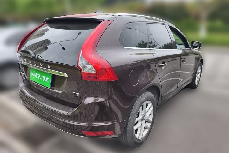 Used Volvo XC60 2017 T5 Smart Upgrade Edition Rear Right 45 Deg