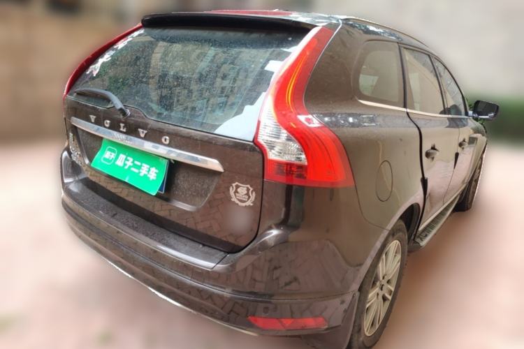 Used Volvo XC60 2017 T5 AWD Smart Range Edition Rear Right 45 Deg