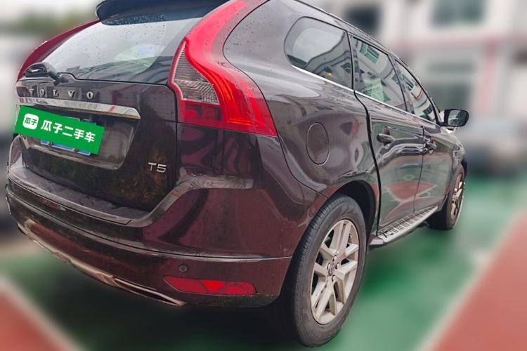 Used Volvo XC60 2017 T5 Smart Upgrade Edition Rear Right 45 Deg