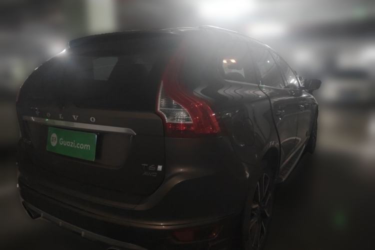 Used Volvo XC60 2017 T5 AWD Smart Upgrade Edition Rear Right 45 Deg