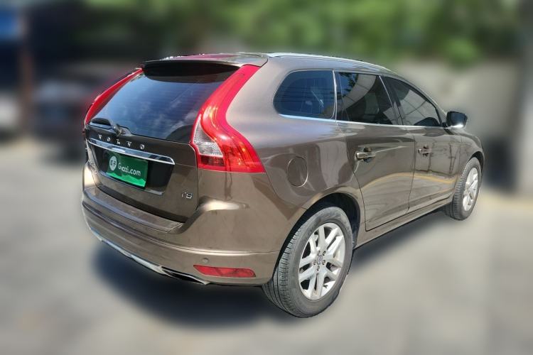 Used Volvo XC60 2017 T5 Smart Upgrade Edition Rear Right 45 Deg