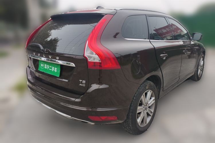 Used Volvo XC60 2017 T5 AWD Smart Upgrade Edition Rear Right 45 Deg