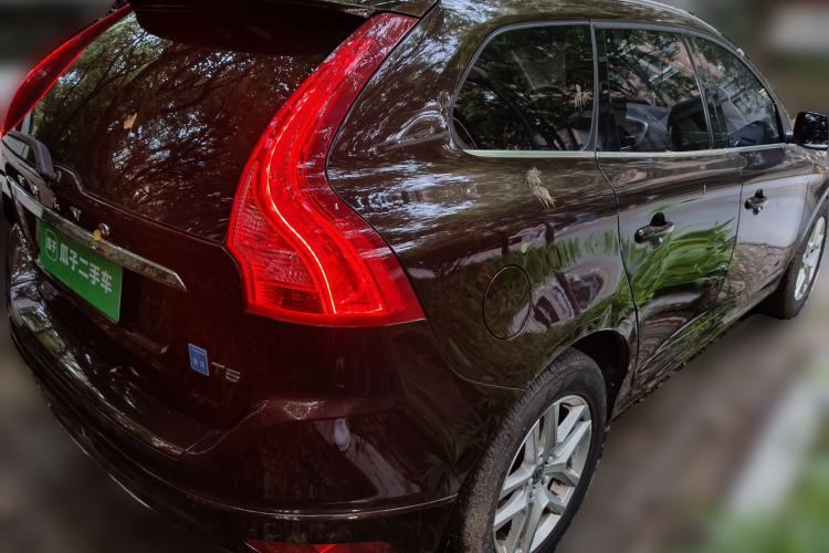 Used Volvo XC60 2017 T5 Smart Upgrade Edition Rear Right 45 Deg