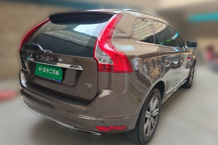 Used Volvo XC60 2017 T5 AWD Smart Range Edition Rear Right 45 Deg