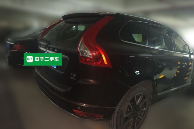 Used Volvo XC60 2017 T5 AWD Smart Drive Edition Rear Right 45 Deg