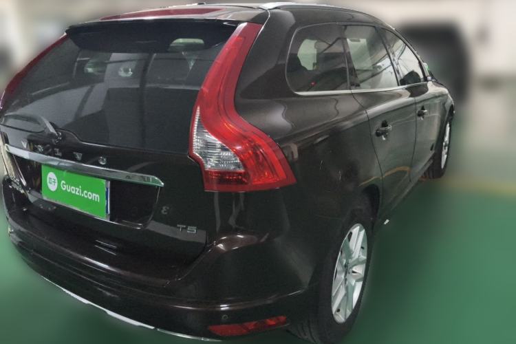Used Volvo XC60 2017 T5 Smart Upgrade Edition Rear Right 45 Deg