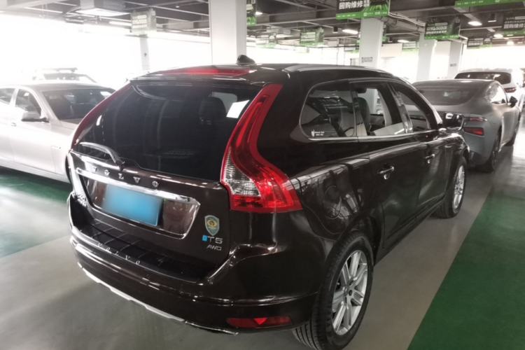 Used Volvo XC60 2017 T5 AWD Smart Upgrade Edition Rear Right 45 Deg