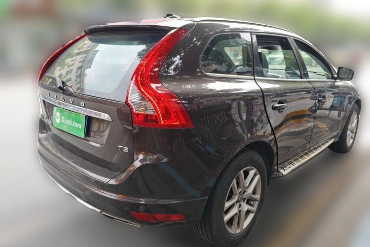 Used Volvo XC60 2017 T5 Smart Upgrade Edition Rear Right 45 Deg