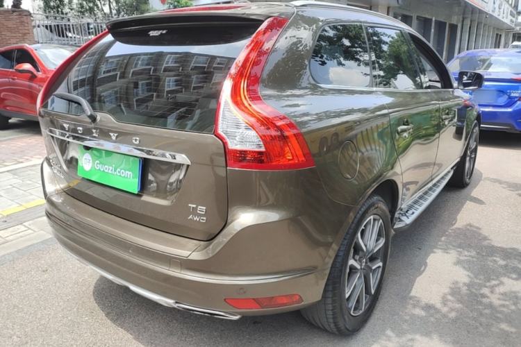 Used Volvo XC60 2017 T5 AWD Smart Upgrade Edition Rear Right 45 Deg