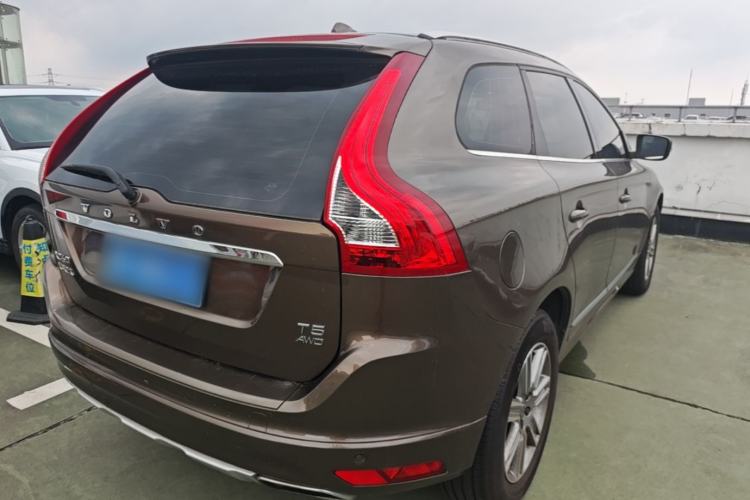 Used Volvo XC60 2017 T5 AWD Smart Range Edition Rear Right 45 Deg