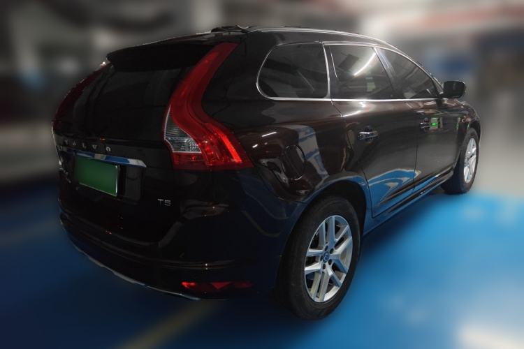 Used Volvo XC60 2017 T5 Smart Upgrade Edition Rear Right 45 Deg