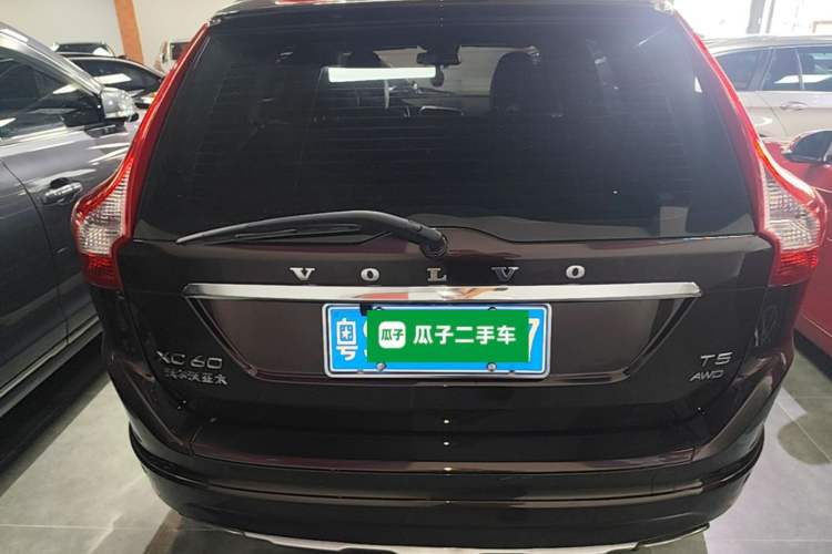 Used Volvo XC60 2017 T5 AWD Smart Upgrade Edition Rear