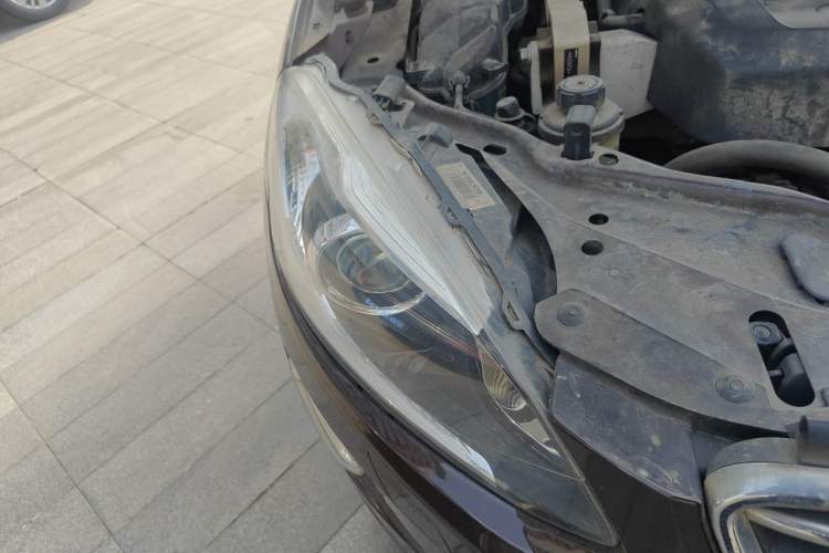 Used Volvo XC60 2017 T5 AWD Smart Drive Edition Right Front Headlight