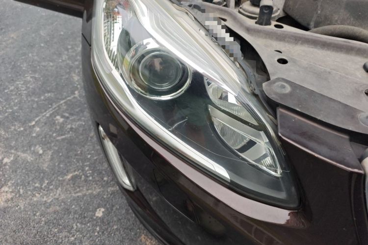 Used Volvo XC60 2017 T5 AWD Smart Upgrade Edition Right Front Headlight