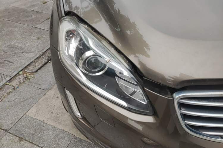 Used Volvo XC60 2017 T5 Smart Upgrade Edition Right Front Headlight