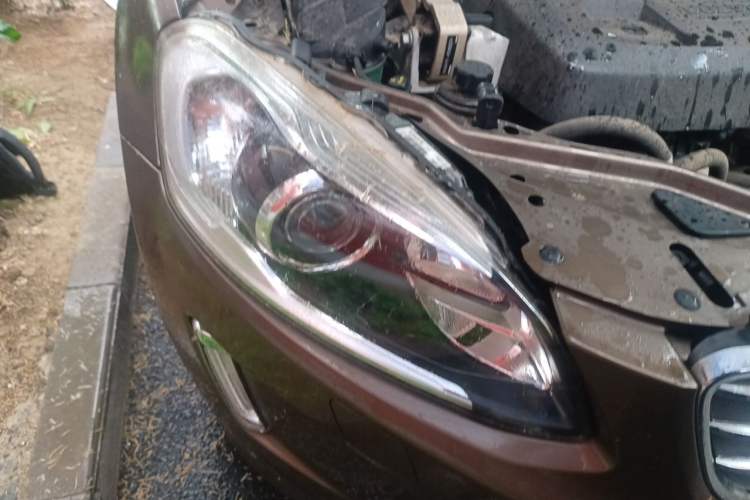 Used Volvo XC60 2017 T5 AWD Smart Upgrade Edition Right Front Headlight