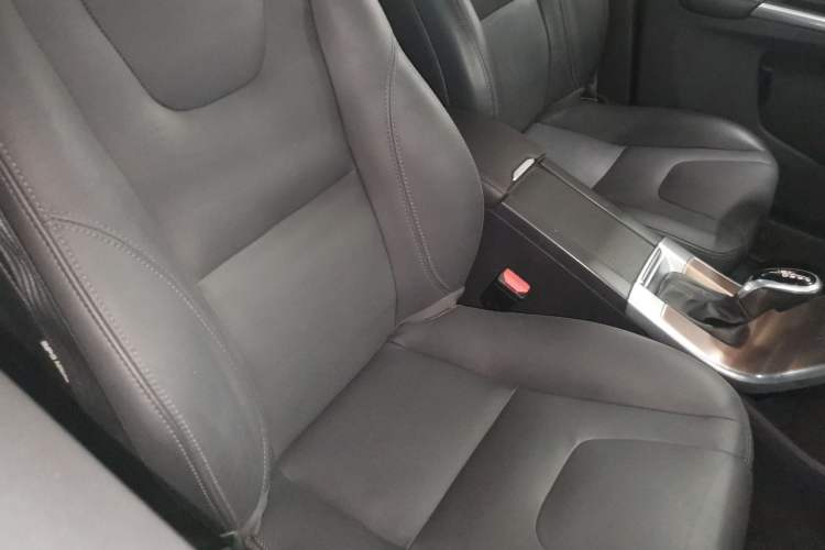 Used Volvo XC60 2017 T5 Smart Upgrade Edition Right Front Seat