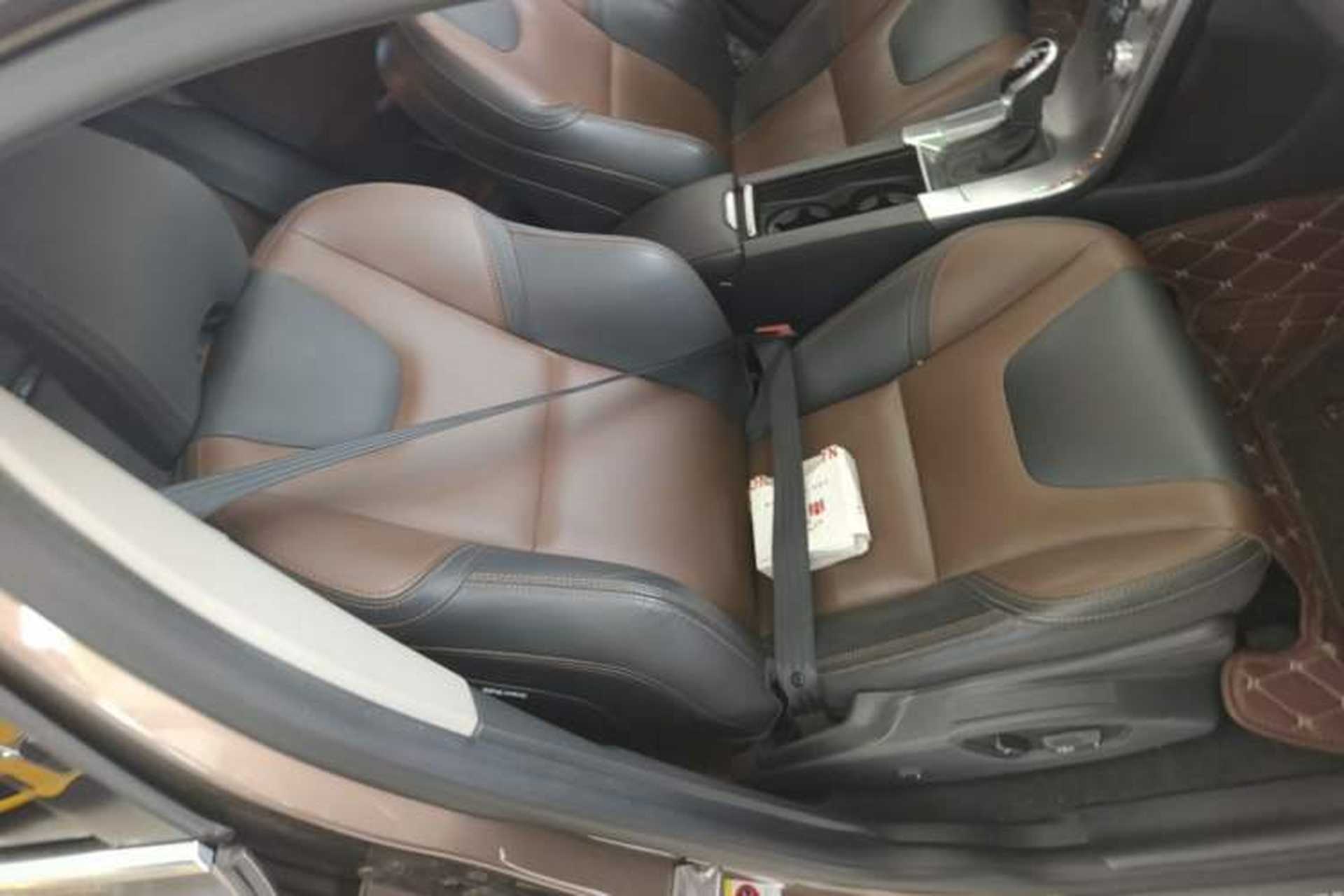 Used Volvo XC60 2017 T5 AWD Smart Upgrade Edition Right Front Seat