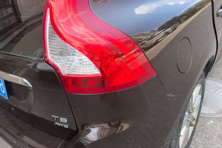 Used Volvo XC60 2017 T5 AWD Smart Upgrade Edition Right Rear Taillight