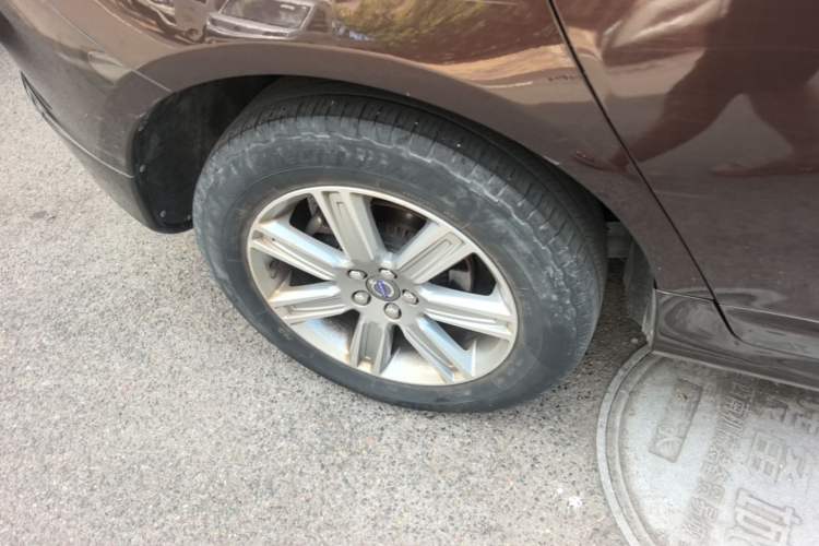 Used Volvo XC60 2017 T5 AWD Smart Upgrade Edition Right Rear Wheel Hub