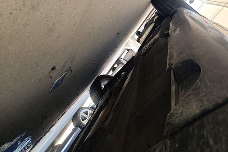 Used Volvo XC60 2017 T5 AWD Smart Upgrade Edition Right Side Sill