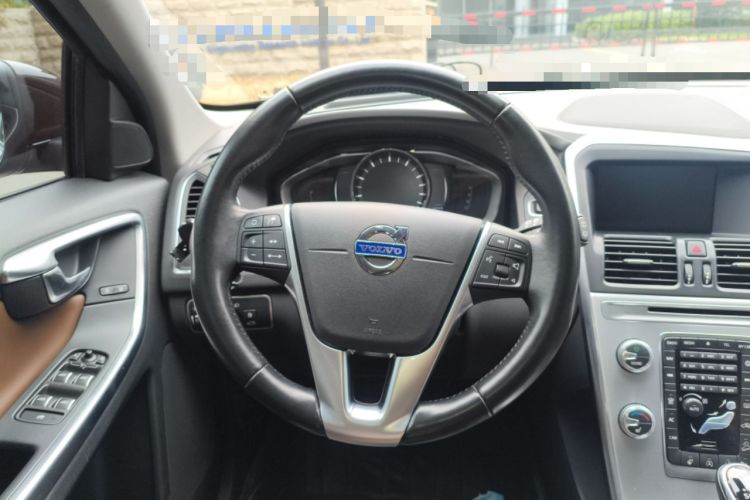 Used Volvo XC60 2017 T5 AWD Smart Upgrade Edition Steering Wheel
