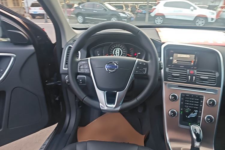 Used Volvo XC60 2017 T5 AWD Smart Upgrade Edition Steering Wheel